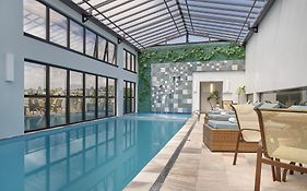 Lefel Hotel